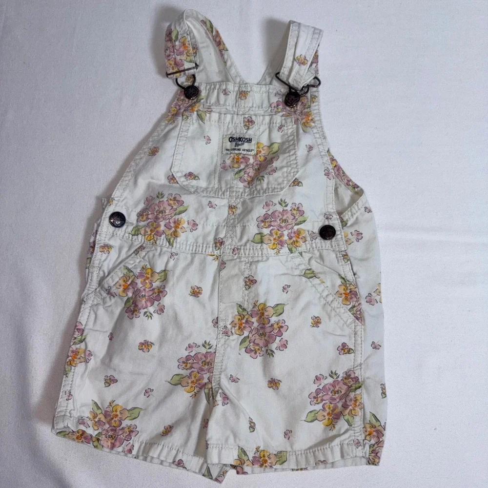 OshKosh B'gosh Floral Shortalls 3T Cream Pink Excellent Vestbak Overalls